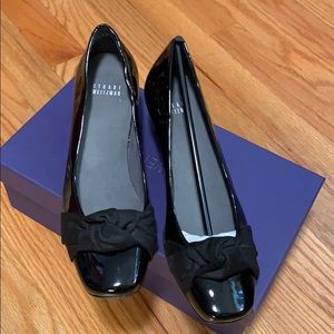 Never worn Stuart Weitzman kitten heel pumps